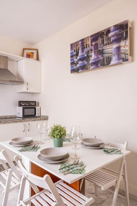 Apartamento Ronda De Triana 45 セビリア エクステリア 写真